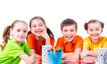 Super Kinder Klub pentru copii